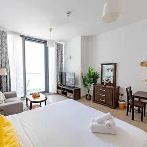 liv-residence.dubaihotelsoffers.com/